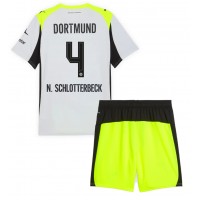 Billiga Borussia Dortmund Nico Schlotterbeck #4 Barnkläder Borta fotbollskläder till baby 2025-26 Kortärmad (+ Korta byxor)